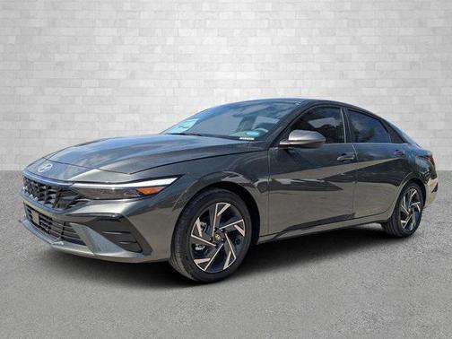 2025 Hyundai ELANTRA SEL