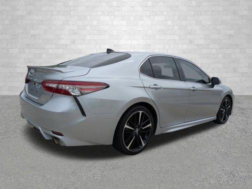 Celestial Silver Metallic 2018 Toyota Camry XSE