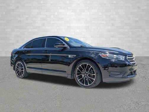 2017 Ford Taurus SEL