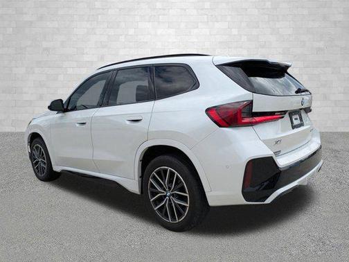 Mineral White Metallic 2023 BMW X1 xDrive28i
