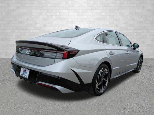 2026 Hyundai SONATA SEL