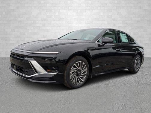 2024 Hyundai SONATA Hybrid Limited