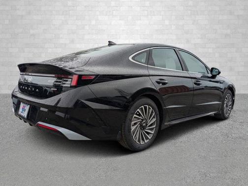 2024 Hyundai SONATA Hybrid Limited