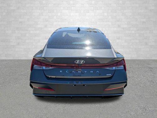 2025 Hyundai ELANTRA HEV Limited