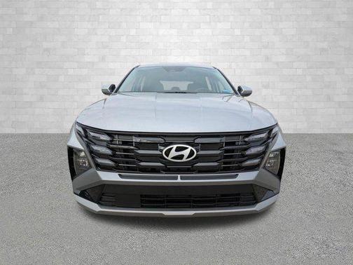 Shimmering Silver 2026 Hyundai TUCSON SE