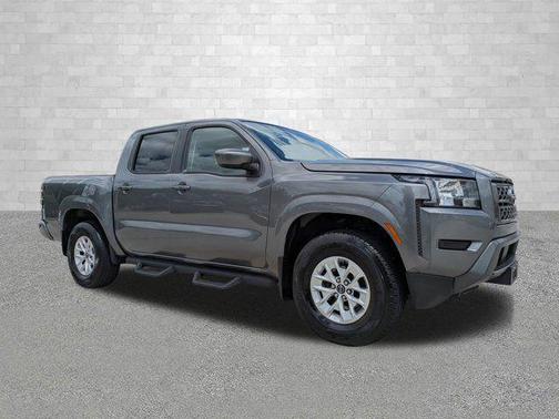 Gun Metallic 2024 Nissan Frontier SV