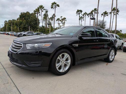 2018 Ford Taurus SEL