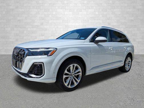 2025 Audi Q7 45 Premium Plus