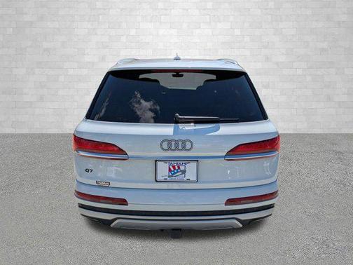 2025 Audi Q7 45 Premium Plus