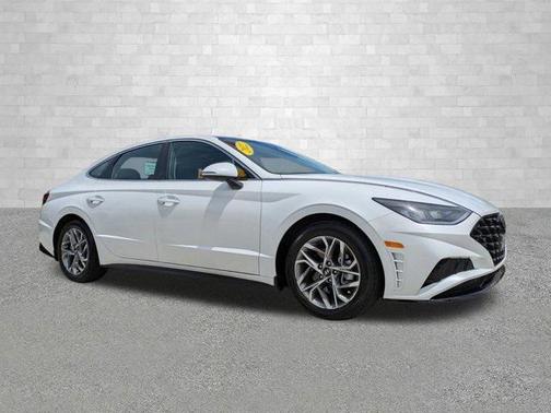 2022 Hyundai SONATA SEL