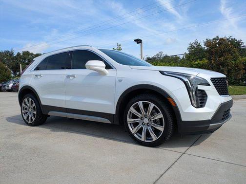 Crystal White Tricoat 2019 Cadillac XT4 Premium Luxury