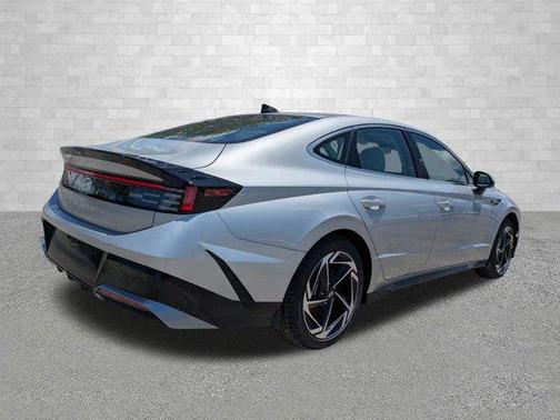 Aero Silver 2026 Hyundai SONATA SEL