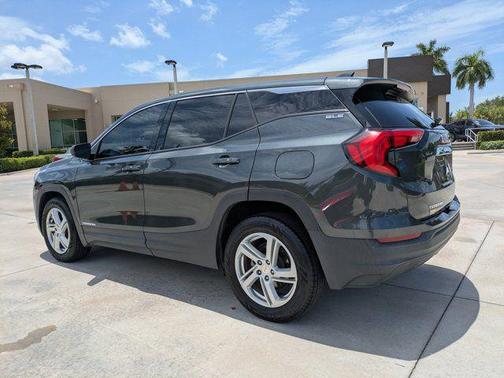 Graphite Gray Metallic 2018 GMC Terrain SLE