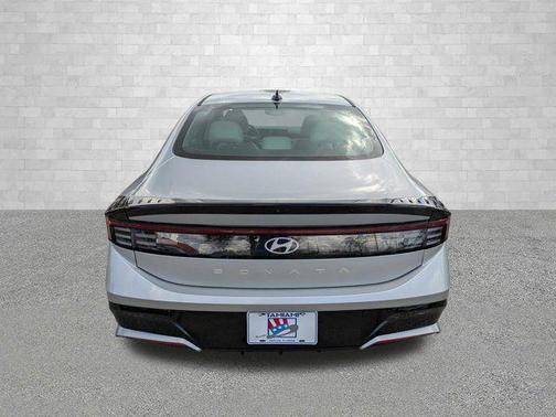 2026 Hyundai SONATA SEL