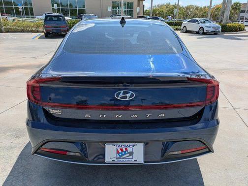 2021 Hyundai SONATA SE