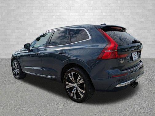 2022 Volvo XC60 B6 Inscription