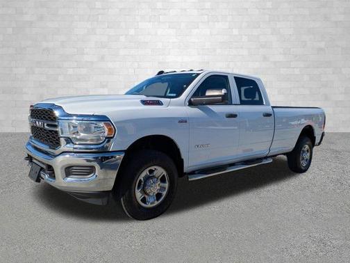 2019 RAM 2500 Tradesman Crew Cab 4x4 8' Box