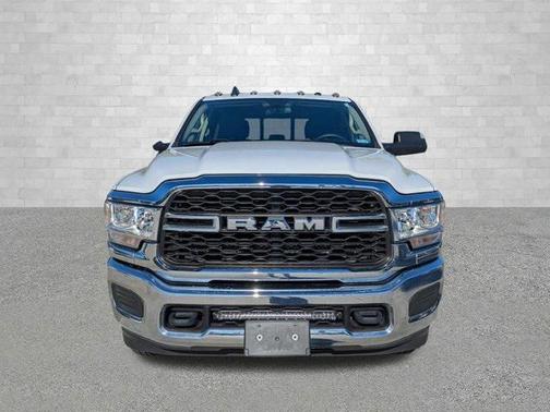 2019 RAM 2500 Tradesman Crew Cab 4x4 8' Box