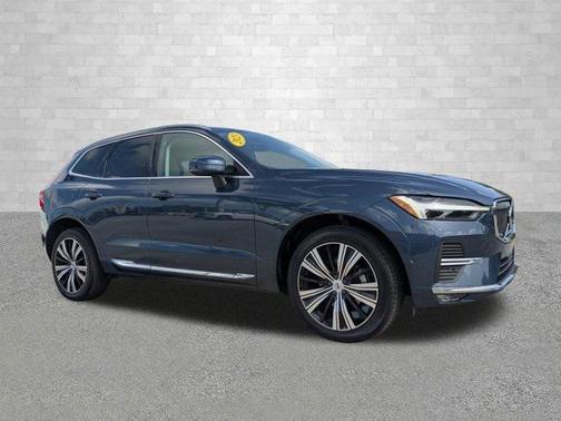 2023 Volvo XC60 B5 Plus Bright Theme