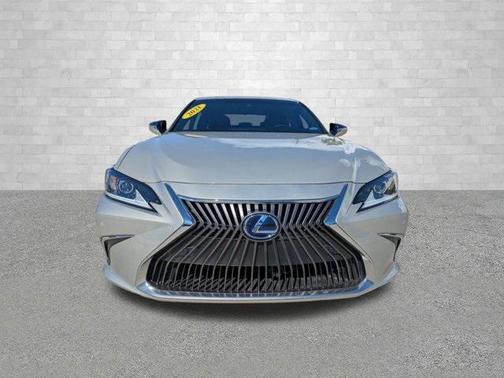 2021 Lexus ES 300h Base