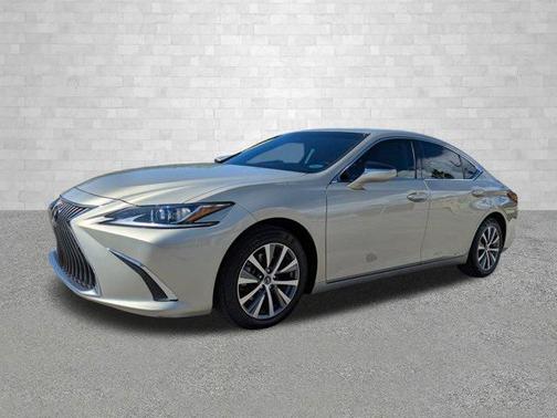 2021 Lexus ES 300h Base