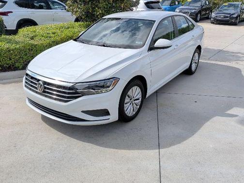 Pure White 2019 Volkswagen Jetta 1.4T S