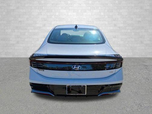 2026 Hyundai SONATA SEL