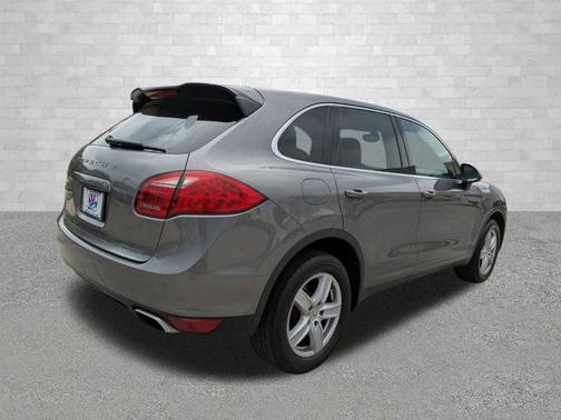 2011 Porsche Cayenne Base