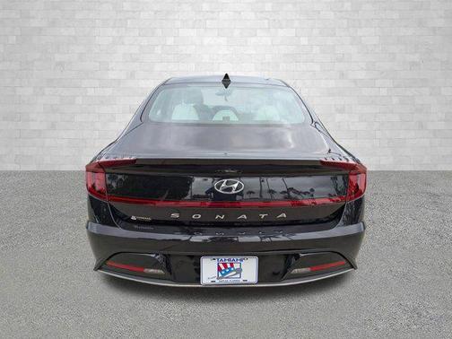 2023 Hyundai SONATA SE