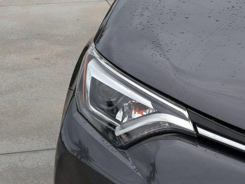 Magnetic Gray Metallic 2018 Toyota RAV4 Limited