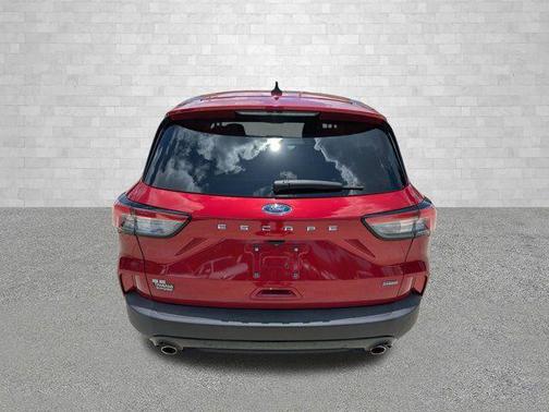 Rapid Red Metallic Tinted Clearcoat 2021 Ford Escape SE