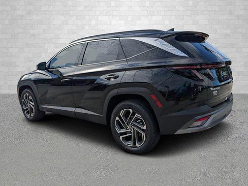 Phantom Black 2026 Hyundai TUCSON Limited