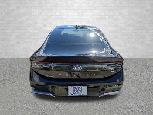 2024 Hyundai SONATA Hybrid SE