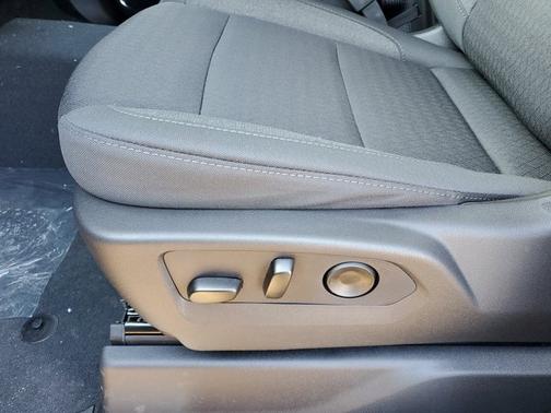 2026 Chevrolet Silverado 1500 1LT