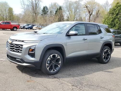 Sterling Gray Metallic 2026 Chevrolet Equinox FWD LT