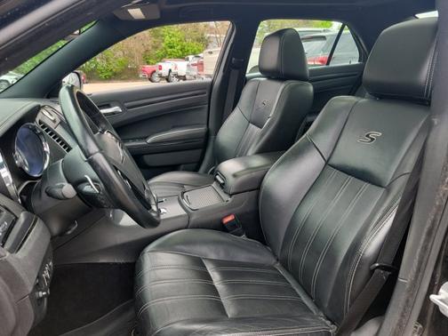 Gloss Black 2014 Chrysler 300 S