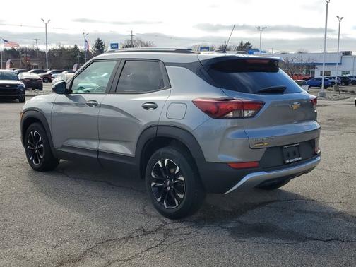 Sterling Gray Metallic 2023 Chevrolet Trailblazer LT