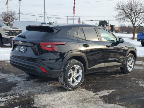 2026 Chevrolet Trax LS