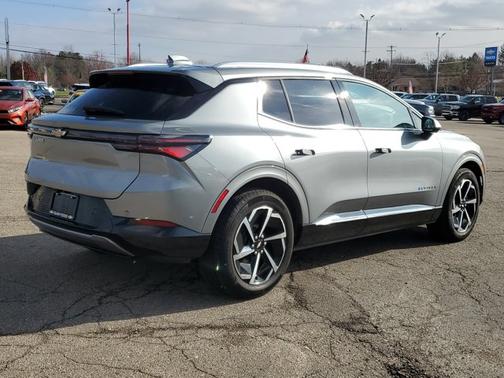 2025 Chevrolet Equinox EV LT