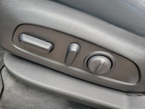 Satin Steel Metallic 2020 Chevrolet Traverse Premier