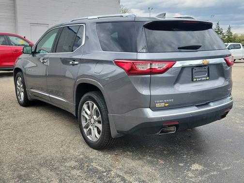 Satin Steel Metallic 2020 Chevrolet Traverse Premier