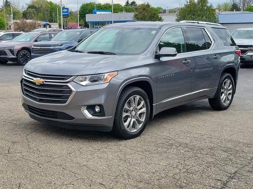Satin Steel Metallic 2020 Chevrolet Traverse Premier