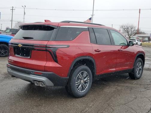 2026 Chevrolet Traverse AWD LT