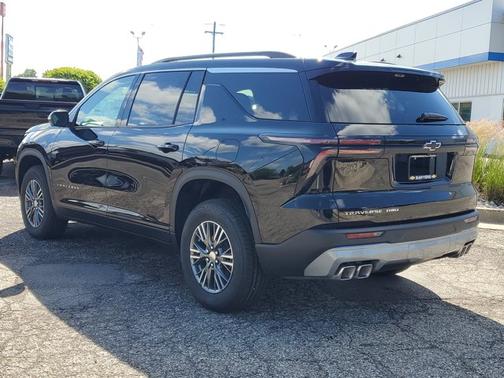 Mosaic Black Metallic 2026 Chevrolet Traverse AWD LT