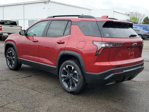 Radiant Red Tintcoat 2026 Chevrolet Equinox FWD RS