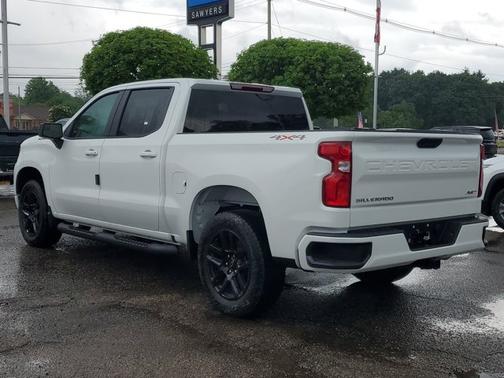 Summit White 2026 Chevrolet Silverado 1500 RST