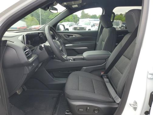 2025 Chevrolet Traverse FWD LT