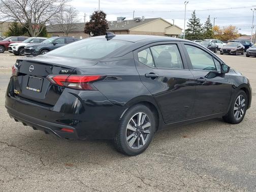 2023 Nissan Versa SV