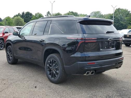 2025 Chevrolet Traverse FWD LT