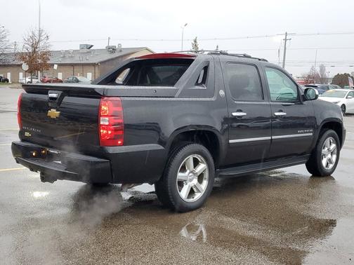 2013 Chevrolet Avalanche LTZ